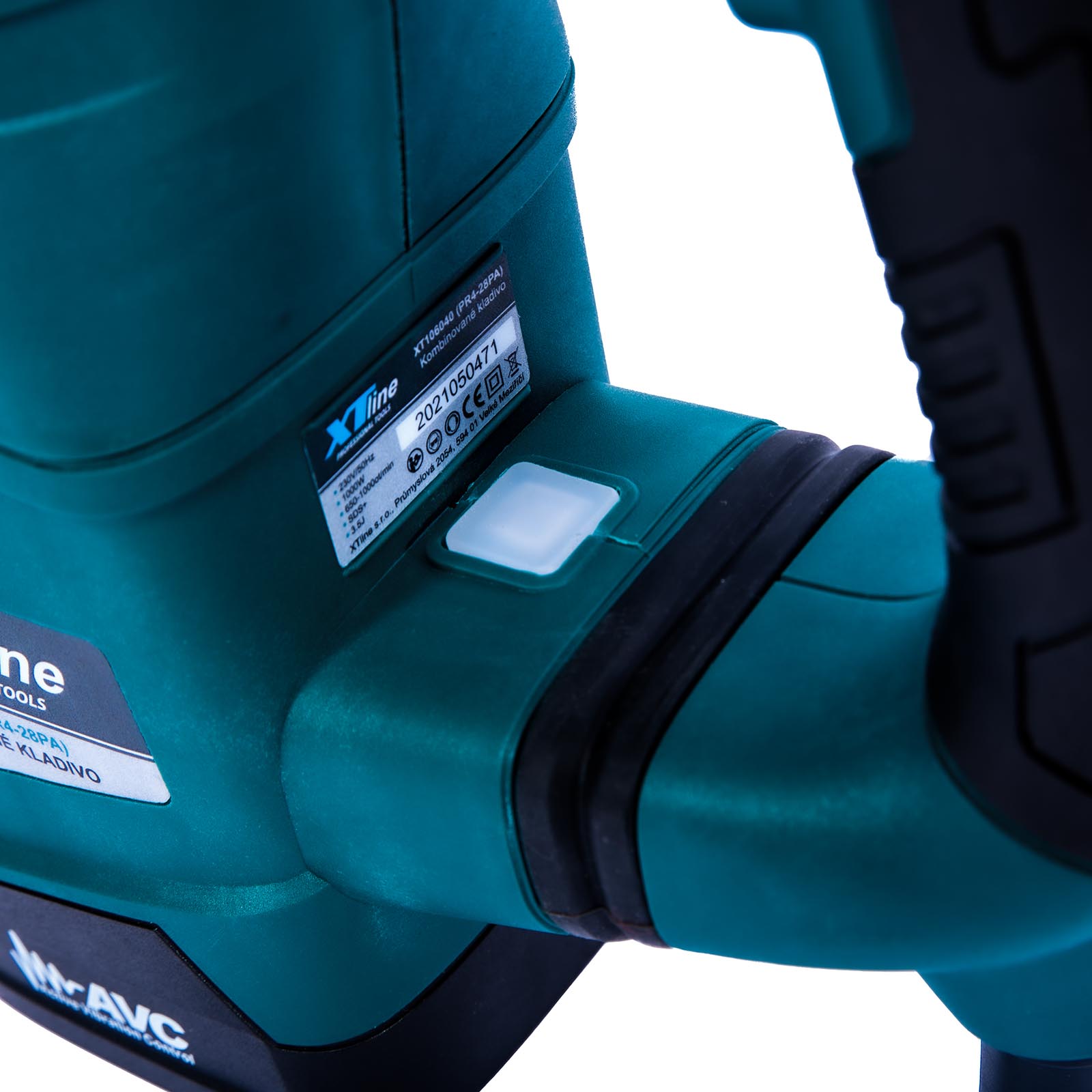 XTline Kombinované kladivo 1000W SDS PLUS 3,5J XT106040